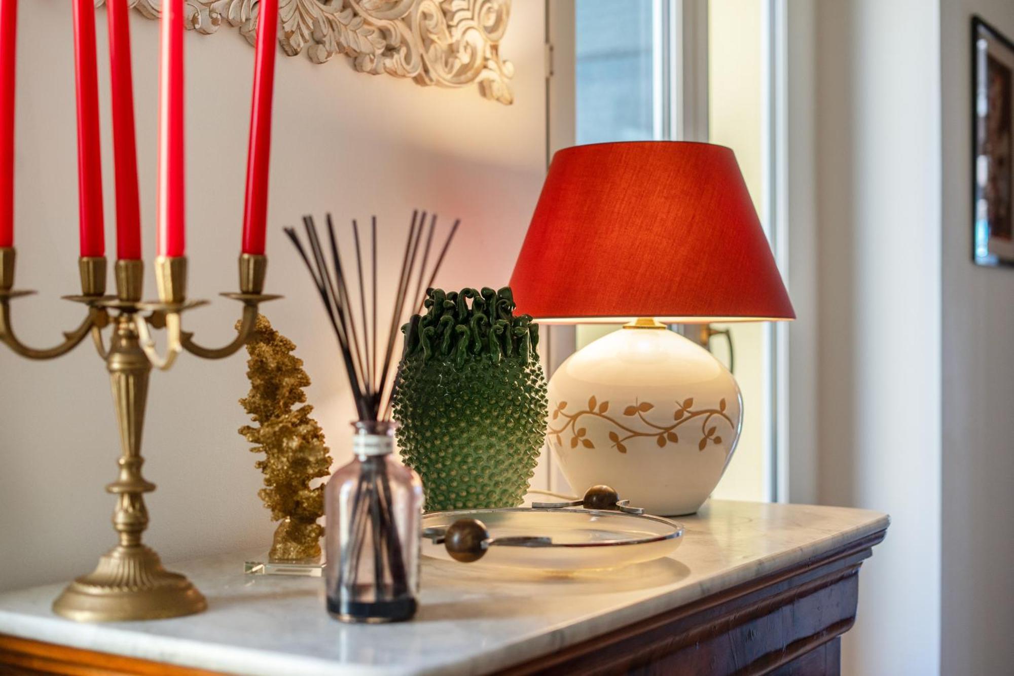 Relais La Lanterne Hotel Каляри Екстериор снимка